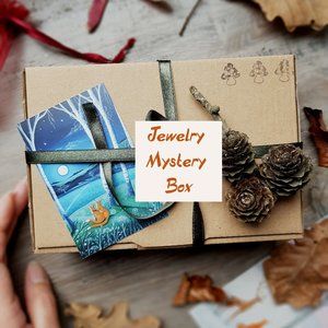 MYSTERY JEWELRY BOX - FILLED W/H 5-6 PIECES FASHION JEWELRY